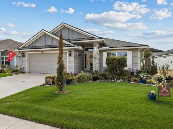 86636 Serenity Lake Ct, Yulee, FL 32097