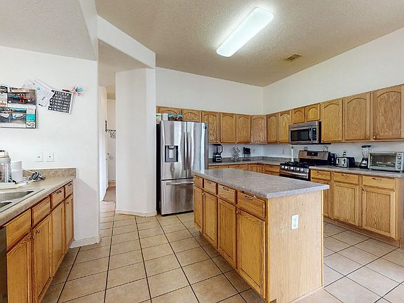 3rd image of 10600 Calle Gandia NW #1