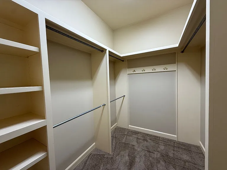 200 Ridgeway Dr — Photo 14