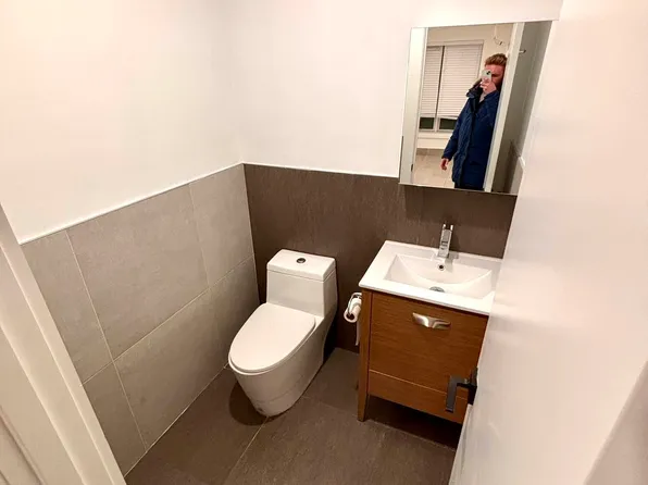 51 Cedar Street image 9 of 15