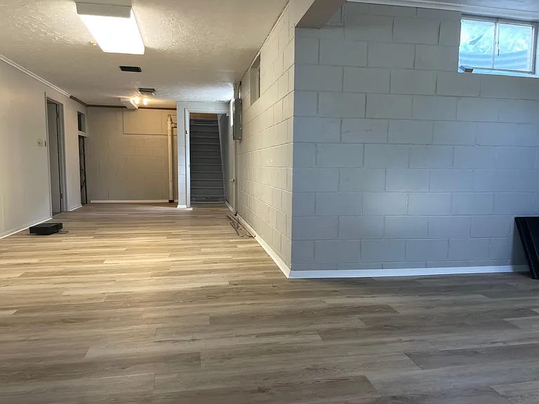 7769 Hascall St — Photo 15