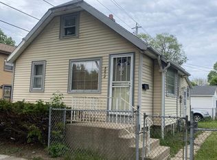5012 N 28th St, Milwaukee, WI 53209