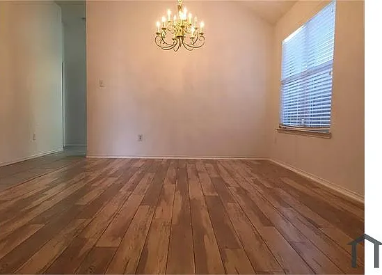 318 Dakota Dr — Photo 9