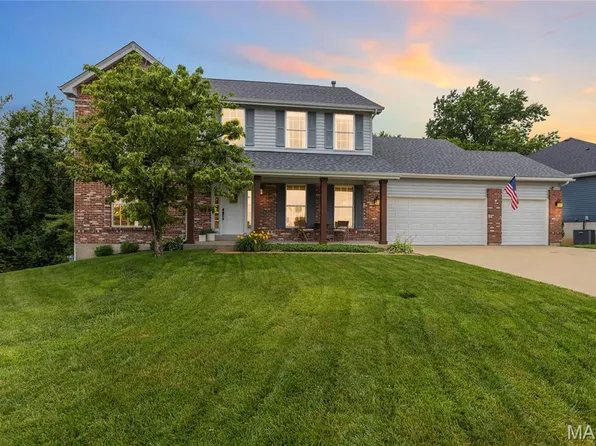 2609 Towne Oaks Dr, Saint Louis, MO 63129