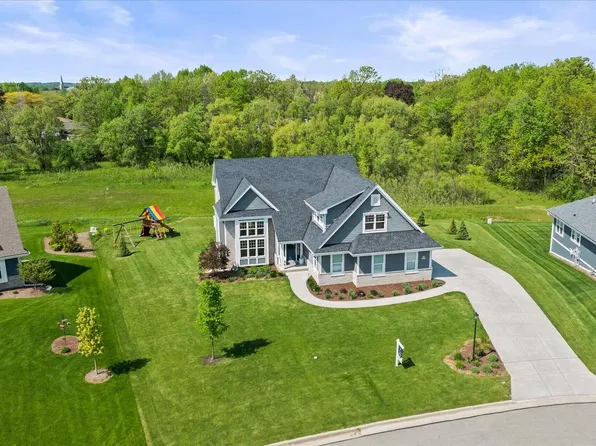 N67W13238 West View CIRCLE, Menomonee Falls, WI 53051