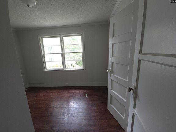 2nd image of 431 Pineneedle Rd