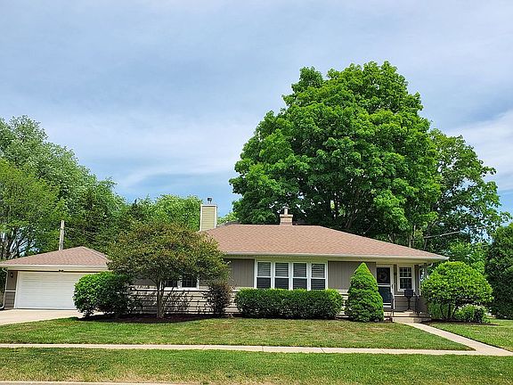 3rd image of 328 Garfield Ave