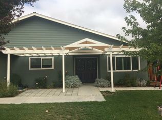 216 Ginger Ln, Paso Robles, CA 93446