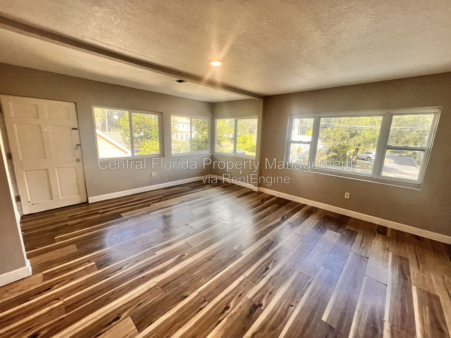 2 bed, 1.0 bath, 1000 sqft, $1,650 — Photo 2