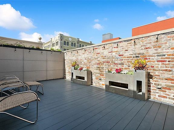 5th image of 450 Julia St APT 3A