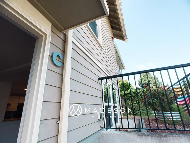804 NW Market Street — Photo 14