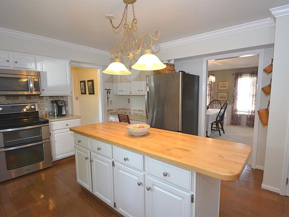 3rd image of 5291 Tasselberry Dr