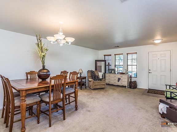 4th image of 4513 W Federal Way