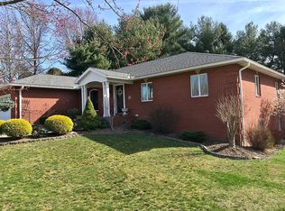 635 Rivendell Dr, Bridgeport, WV 26330