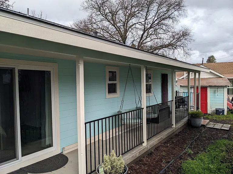 558 N School St #A — Photo 4