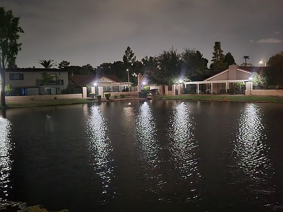 2nd image of 1530 E Southshore Dr