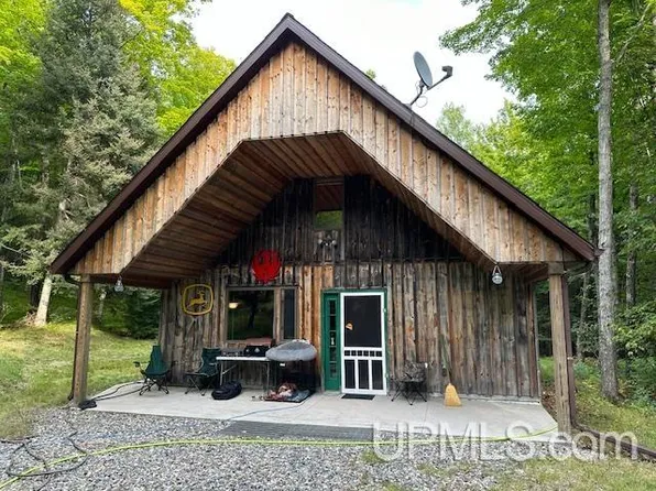 325 Mastodon Rd, Crystal Falls, MI 49920