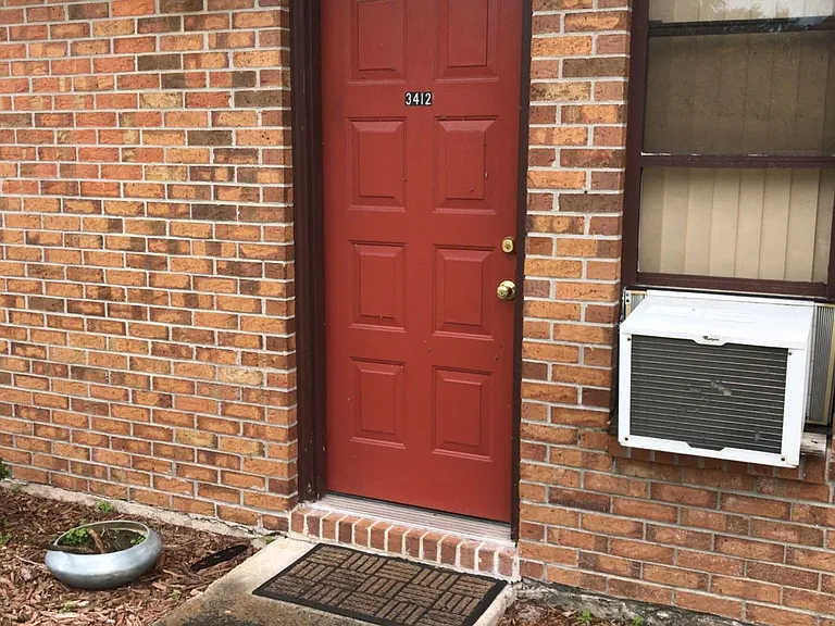 3412 Overlook Dr NE — Photo 2