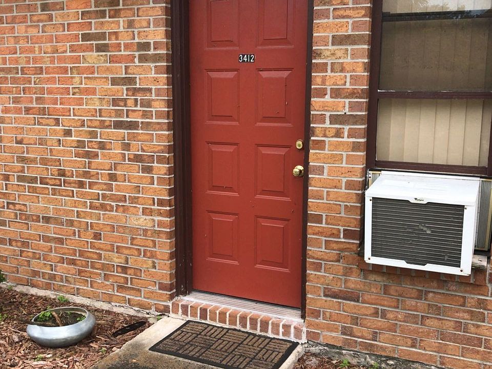 2nd image of 3412 Overlook Dr NE