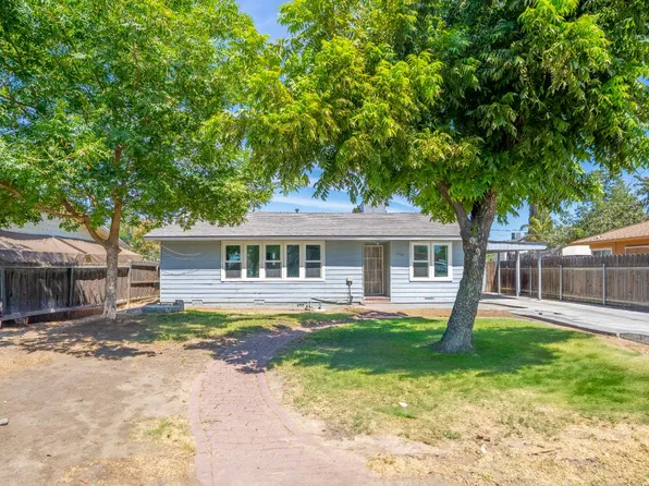 1809 N 11th Ave, Hanford, CA 93230