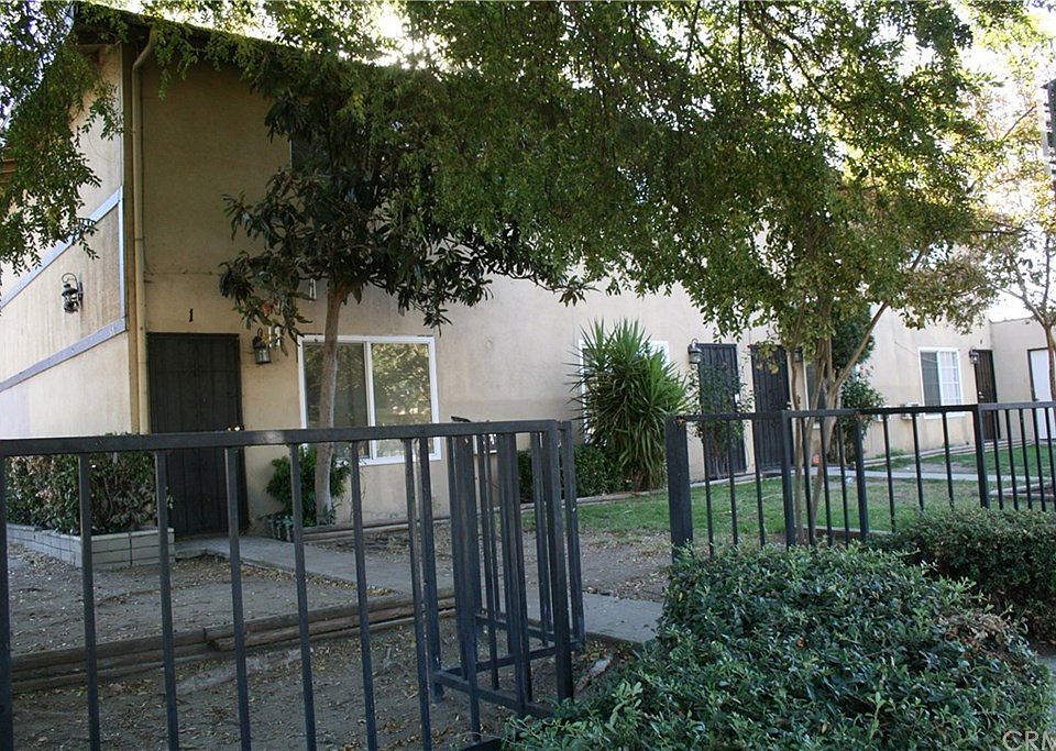 1st image of 4701 Canoga St APT 1