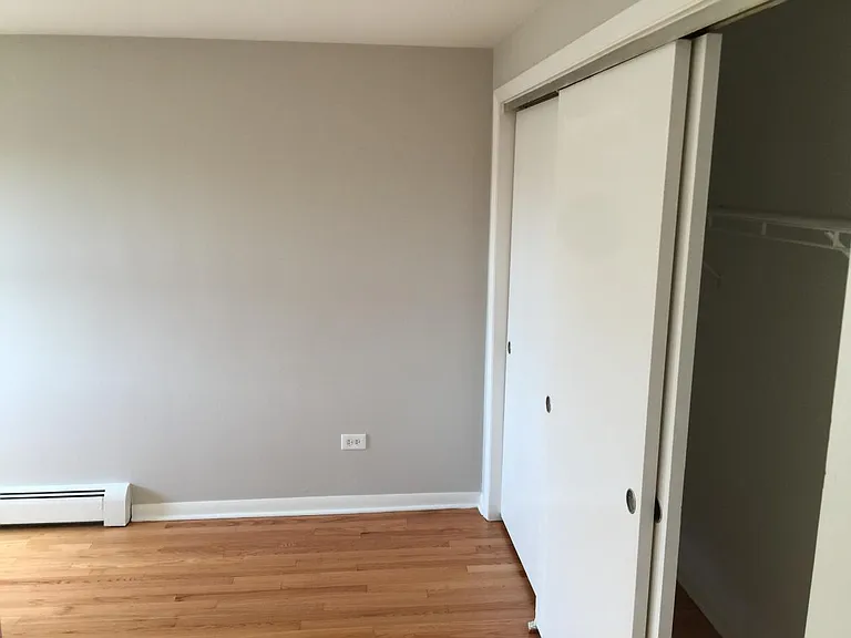 5240 N Reserve Ave #2E — Photo 13