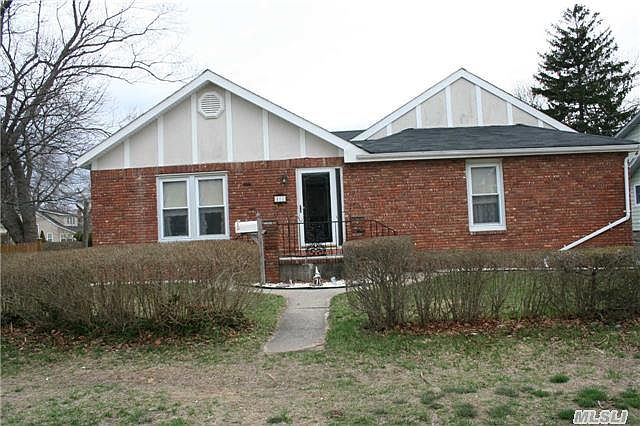 1st image of 172 Cedar Ave