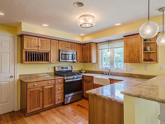 4th image of 102 Copperwood Dr Unit 102