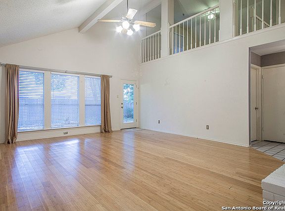 5th image of 9203 Fishers Hill Dr