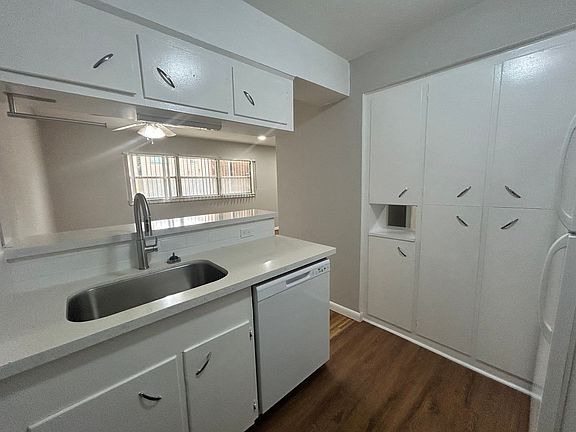 4th image of 3520 Garrott St APT 3