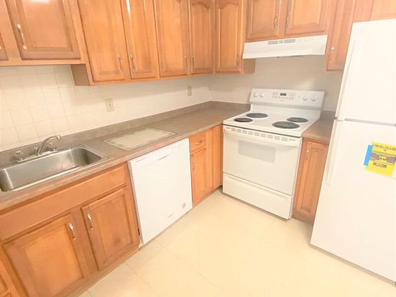 2nd image of 180 Quincy Ave #11B