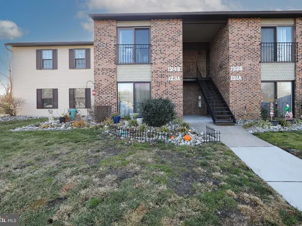 123 A Birchfield Ct, Mount Laurel, NJ 08054