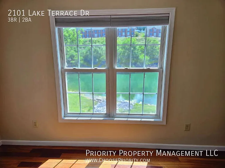 2101 Lake Terrace Dr — Photo 7