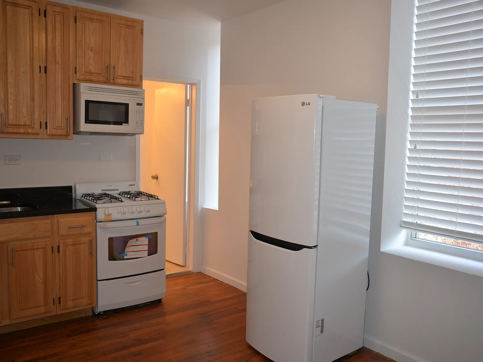 3 Clinton Street — Photo 1