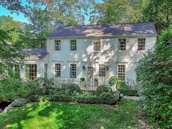 166 Old Church Rd Greenwich CT-print-059-057-003-4200x2363-300dpi.jpg