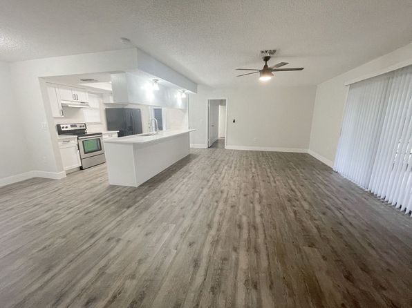 12834 Lake Tree Ln