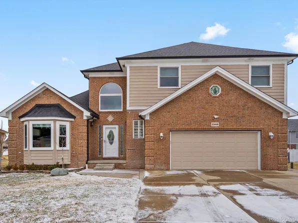 33446 Paoletti Dr, Fraser, MI 48026