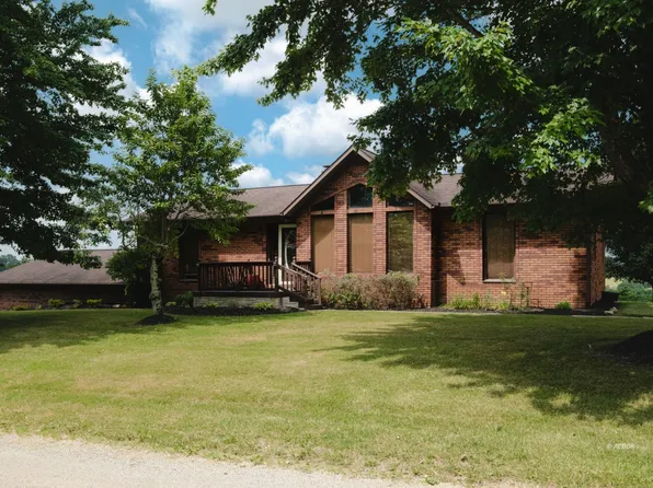 451 Theiss Rd, Vinton, OH 45686