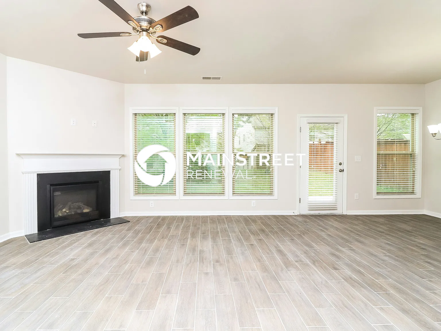 3728 Upland Dr — Photo 3