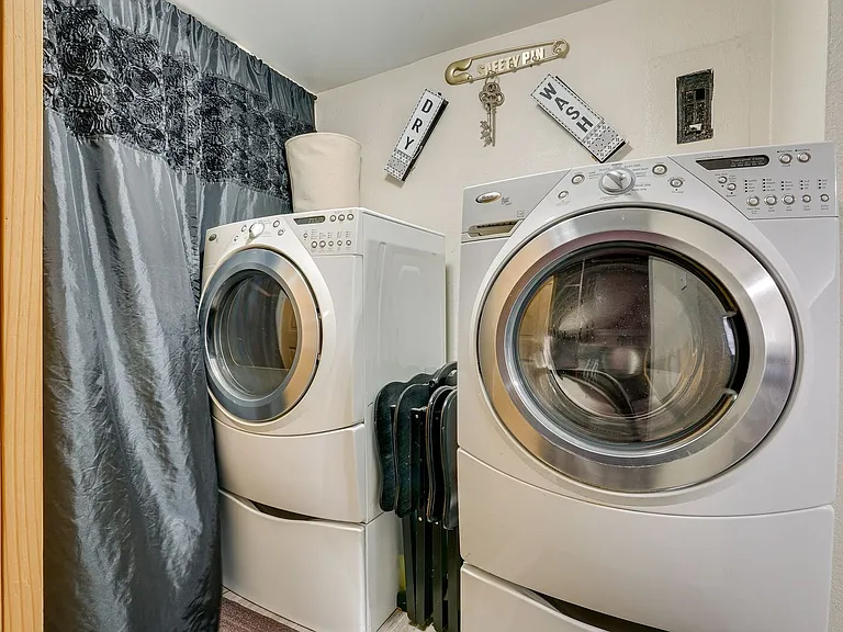 Laundry Room Cabinet