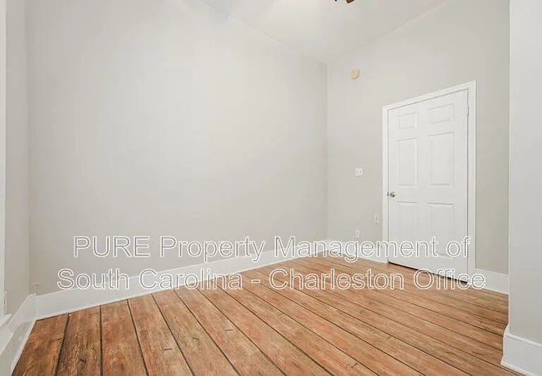 51 Smith St #A — Photo 12