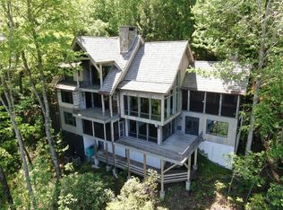 69 Old Cove Rd, Highlands, NC 28741