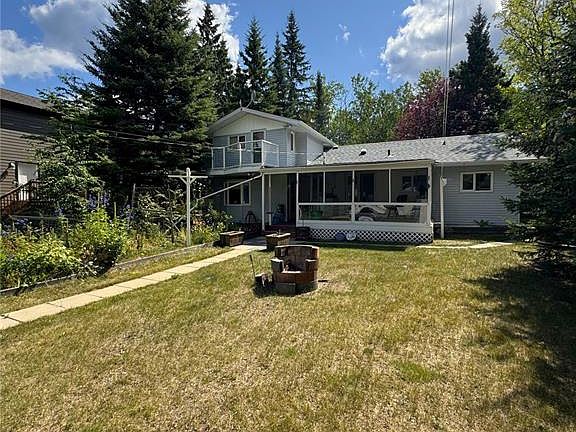 3rd image of 308 Francis AVENUE
