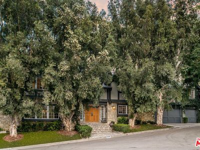 3818 Benedict Canyon Dr, Sherman Oaks, CA, 91423