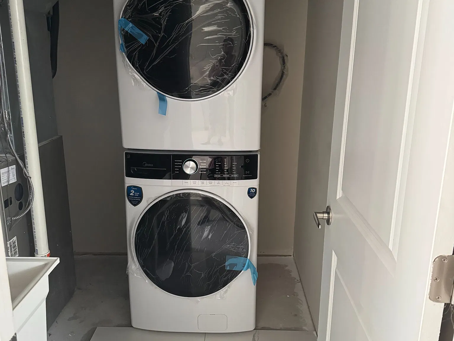 3 bed, $1,600 — Photo 4