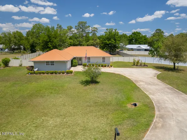 104 WESTWOOD Drive, Interlachen, FL 32148