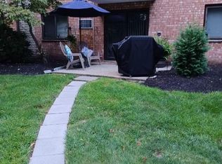 1575 W Street Rd APT 912, Warminster, PA 18974