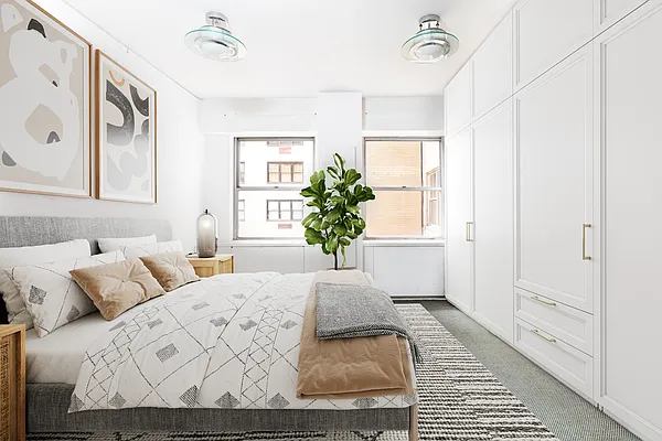 Sold by Compass | media 26