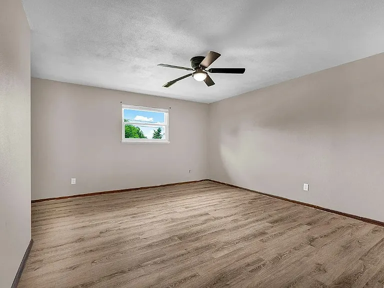4613 W Merol Ct — Photo 13