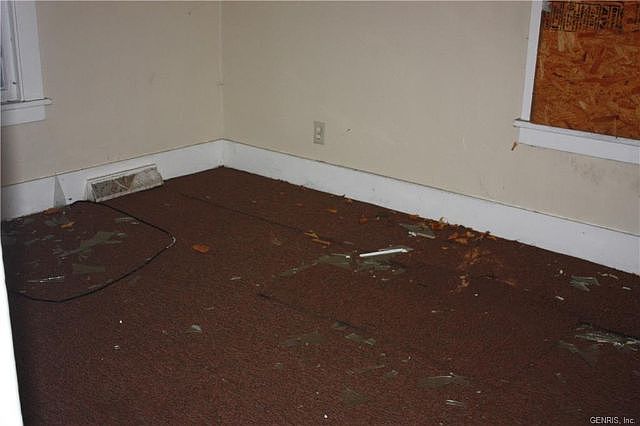 2nd image of 59 Ernst St